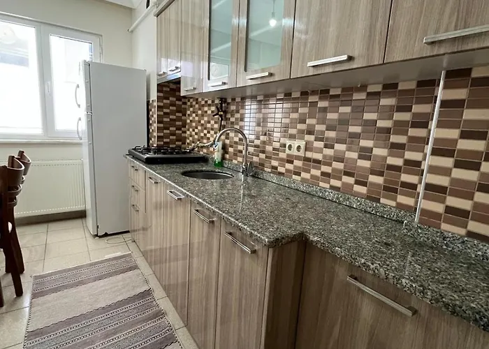 Lale * ترابزون